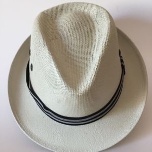 MC-Crown Fedora Hat Mr. Charlie Snap Brim White